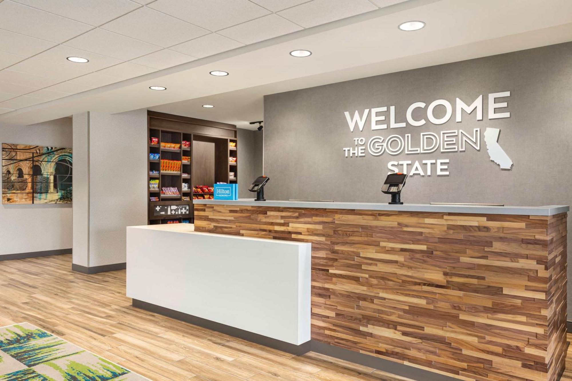 Hampton Inn & Suites Oroville Bagian luar foto